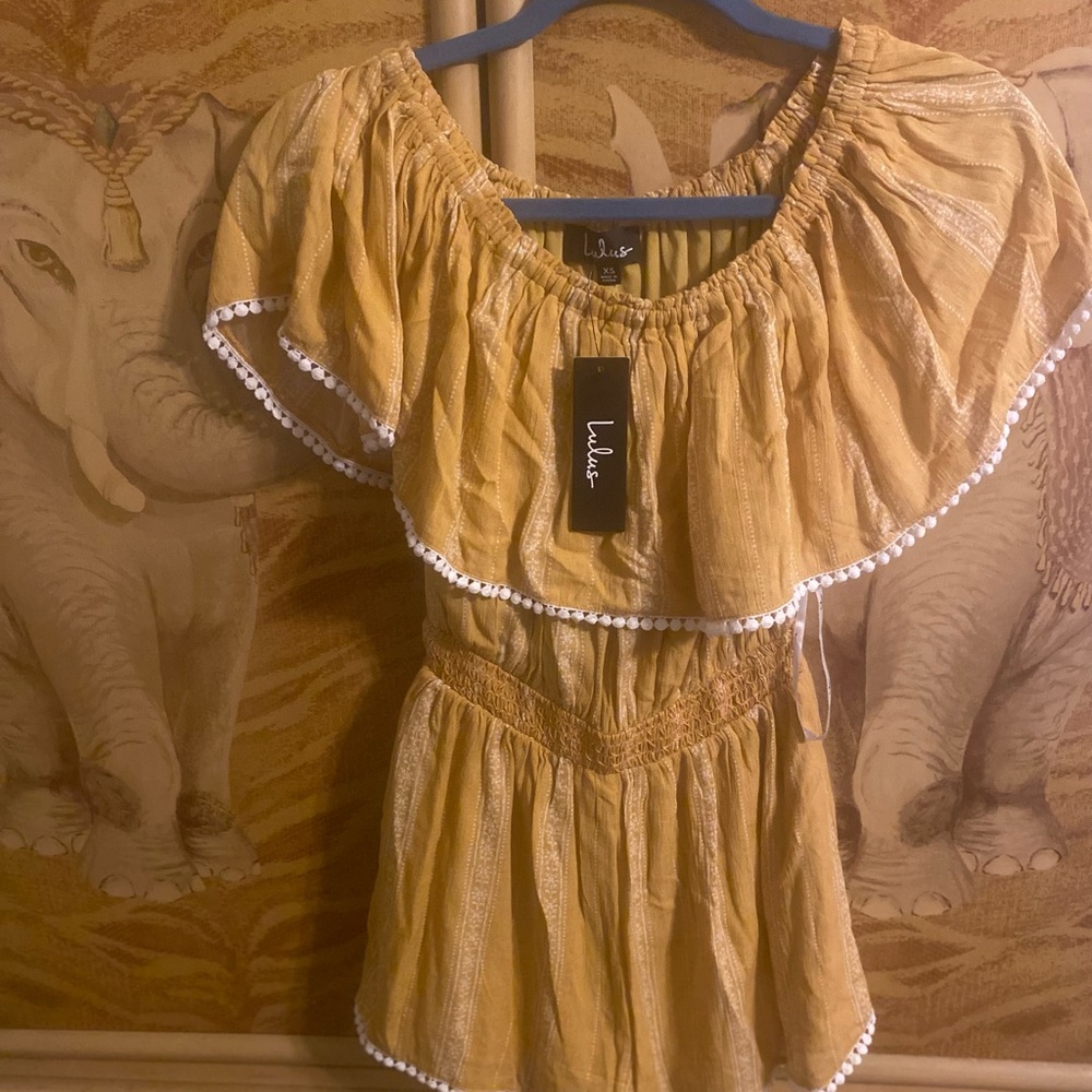 Lulu’s NWT NEW Romper Yellow  Print